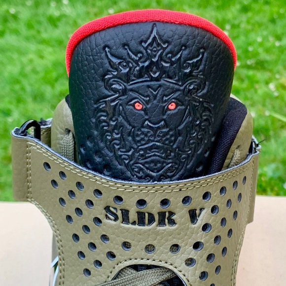 SOLD: Nike Air Max Soldier V - Iguana/Max Orange - Picture 3 of 5